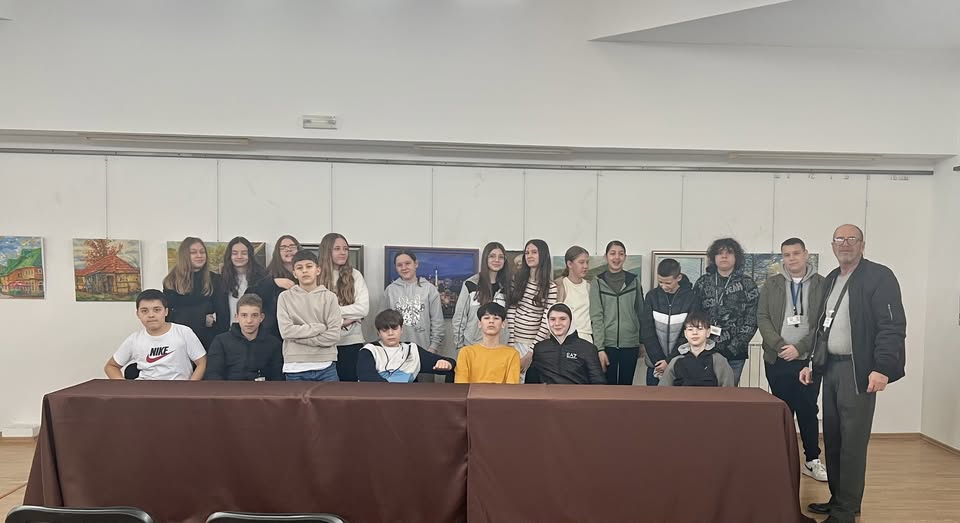 BKC KALESIJA: POSJETA IZLOŽBI SLIKA RUŽDIJE HUJDUROVIĆA